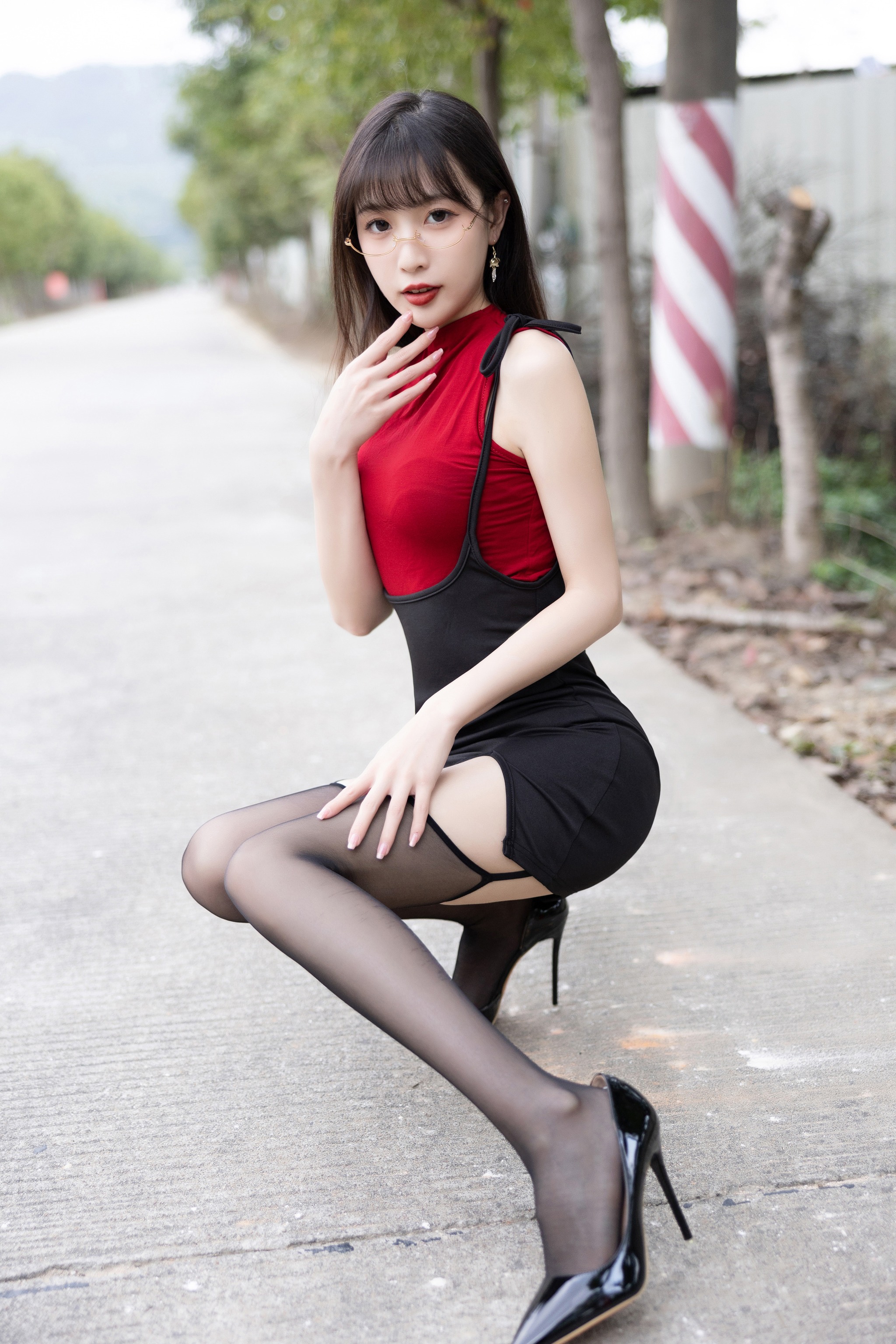 图片[1]-林星阑 – NO.004 内购无水印 红衣黑丝[85P]-XikXak